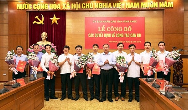 vinh phuc cong bo quyet dinh bo nhiem dieu dong 8 lanh dao so nganh