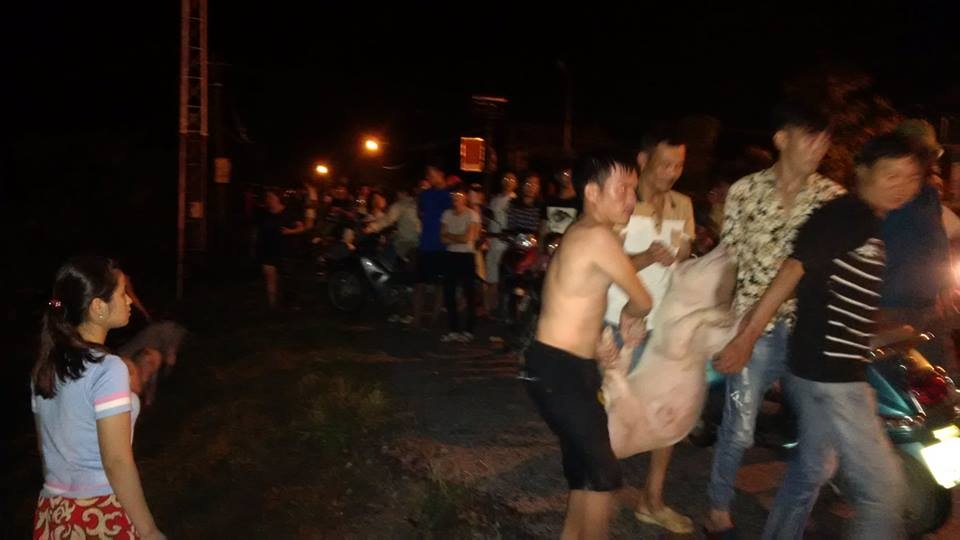 Thanh Hóa: Hàng ngàn ngôi nhà ngập trong biển nước thanh hoa hang ngan ngoi nha bi ngap