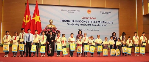 Mỗi ngày đều dành những gì tốt nhất cho trẻ em