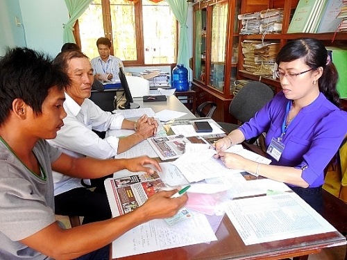 Chú ý tiếp nhận, giải quyết khiếu nại, tố cáo đúng trình tự, thời hạn