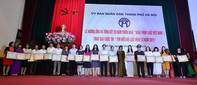 ha noi la dia phuong di dau trong trien khai ngay phap luat