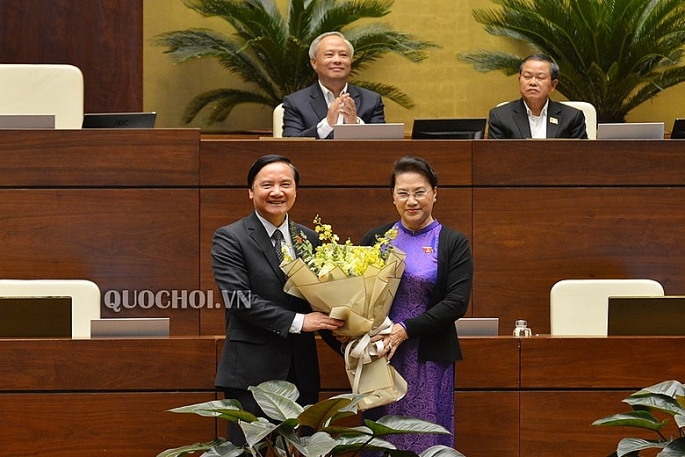 quoc hoi mien nhiem bo truong bo y te nguyen thi kim tien