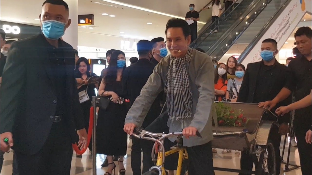 “Lật mặt 5” kiếm gần hai tỷ dù chưa chiếu