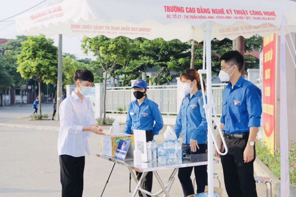 Đặt quyền lợi của thí sinh lên trên hết trước bất cứ tình huống phát sinh nào