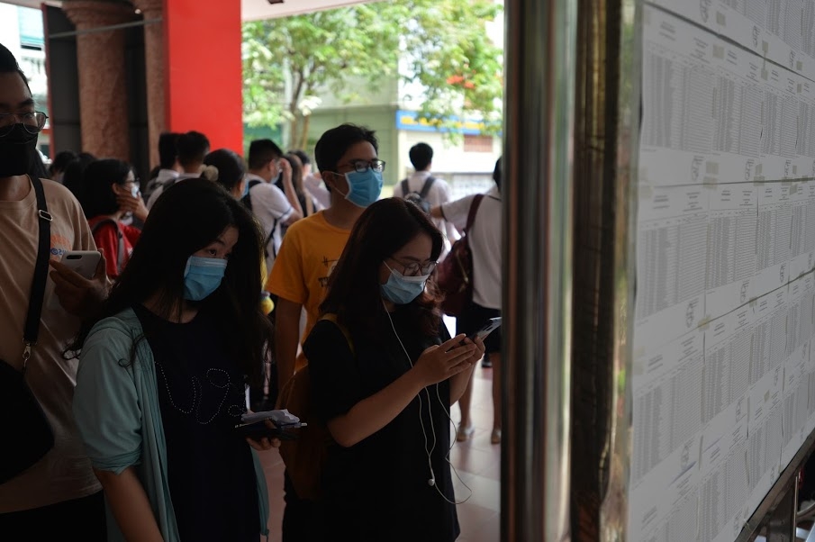 du bao diem chuan mot so nhom nganh se cao