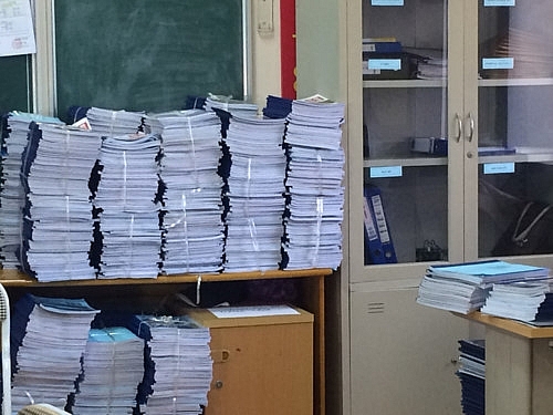 Bộ GD&ĐT yêu cầu làm rõ sai phạm tại trường ĐH Kinh doanh và Công nghệ liên quan đến giáo trình có in hình “đường lưỡi bò” bo gddt yeu cau lam ro sai pham tai truong dh kinh doanh va cong nghe lien quan den giao trinh co in hinh duong luoi bo