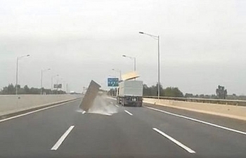 phat mot thay giao gan 40 trieu dong vi uong ruou lai xe nguoc duong