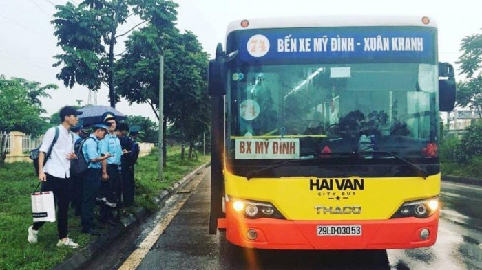 Hà Nội xem xét kết nối các tuyến buýt vào khu dự án Đại học Quốc gia tại Hòa Lạc