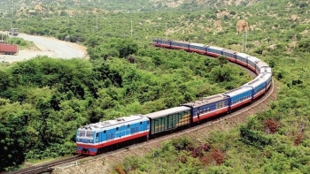 Ngành đường sắt giảm đến 50% vé tàu cho khách hàng thân thiết