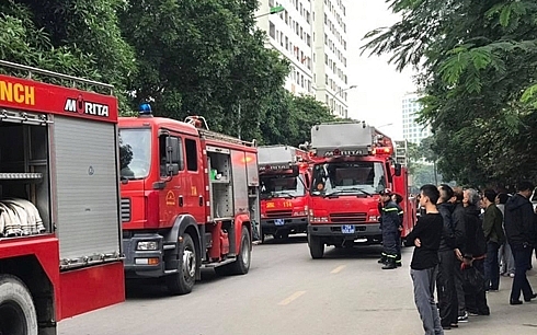 Cháy lớn tầng 31 chung cư Linh Đàm, người dân hoảng loạn tháo chạy chay lon tang 31 chung cu linh dam nguoi dan hoang loan thao chay