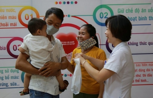 Người phụ nữ 4 lần sinh nhưng chỉ 2 con “lành lặn” do bất đồng nhóm máu