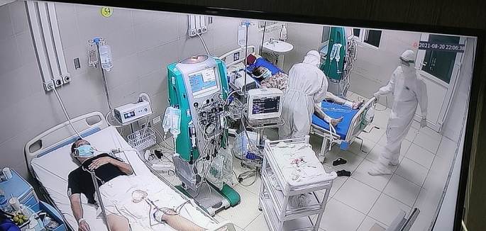 Hà Nội có 450 bệnh nhân Covid-19 nặng, nguy kịch và tổng số 260 ca tử vong