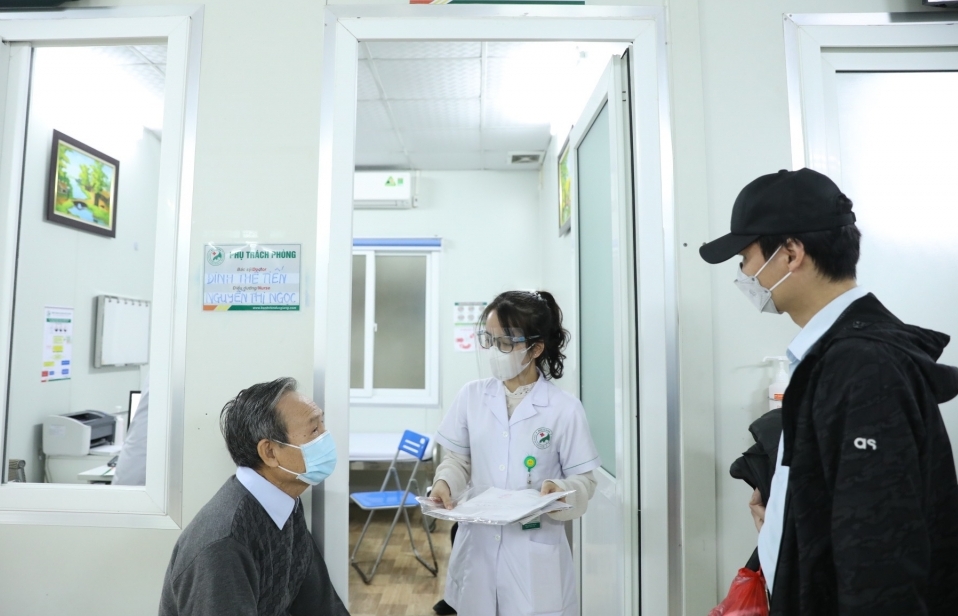 Những F0 nào sau khi khỏi bệnh cần đi khám hậu Covid?