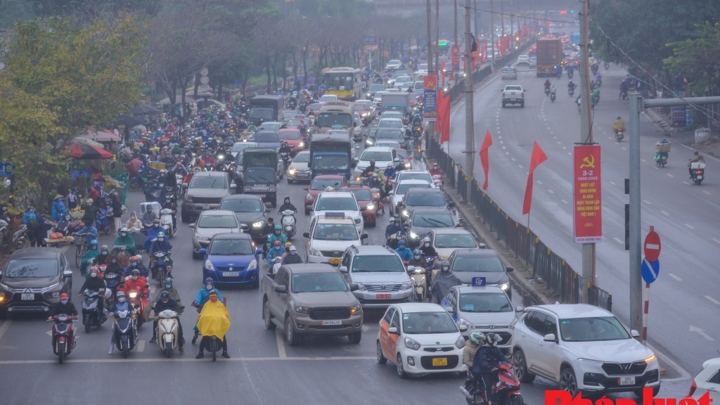 Chuyên gia dịch tễ: "F0, F1 đi làm là chuyện bình thường"