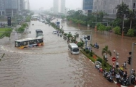 Hà Nội vẫn còn 12 điểm úng ngập khi mưa lớn kéo dài