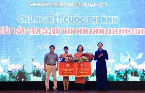 Chung kết Cuộc thi ảnh "Chiến sĩ áo trắng trên các mặt trận chống dịch bệnh Covid-19”