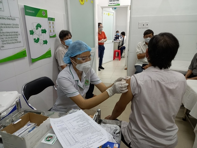 Thêm gần 660.000 liều vắc-xin phòng Covid-19 của AstraZeneca về Việt Nam