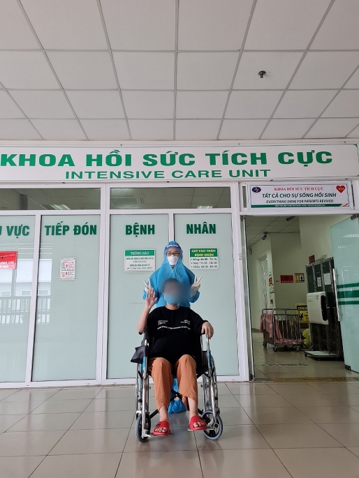 Thai phụ nhiễm Covid-19 ở Hà Nội được xuất viện sau 23 ngày thở máy