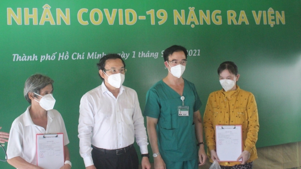 Hai ngày, Việt Nam có hơn 800 ca tử vong do Covid-19