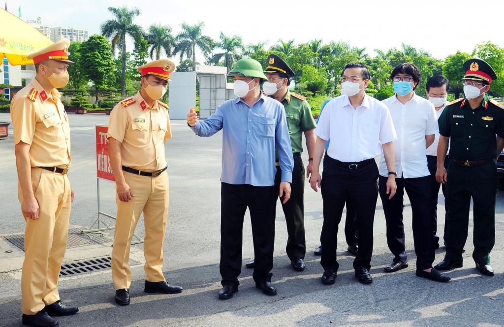 Các lực lượng bố trí chốt phải đầy đủ, bền bỉ vì sự an toàn của Thủ đô và sức khỏe Nhân dân