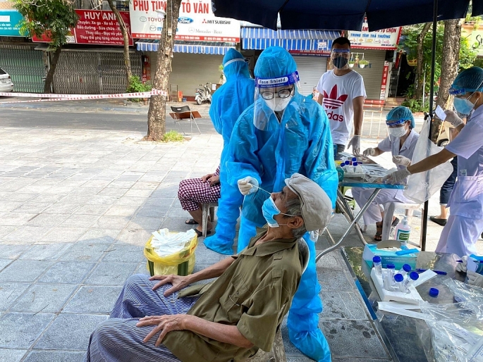 Hà Nội đã hoàn thành gần 82% tiến độ lấy mẫu xét nghiệm diện rộng đợt 3