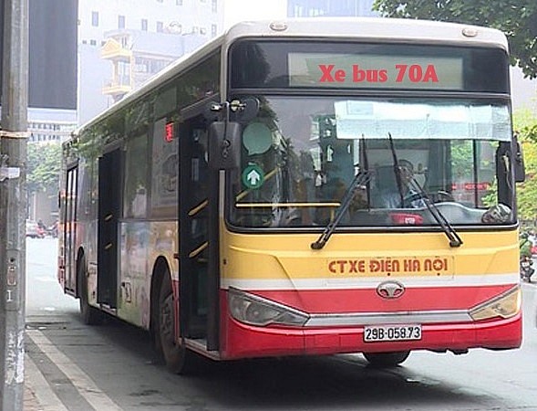 Tìm gấp người đi xe buýt 70A Sơn Tây-Cầu Giấy liên quan ca Covid-19