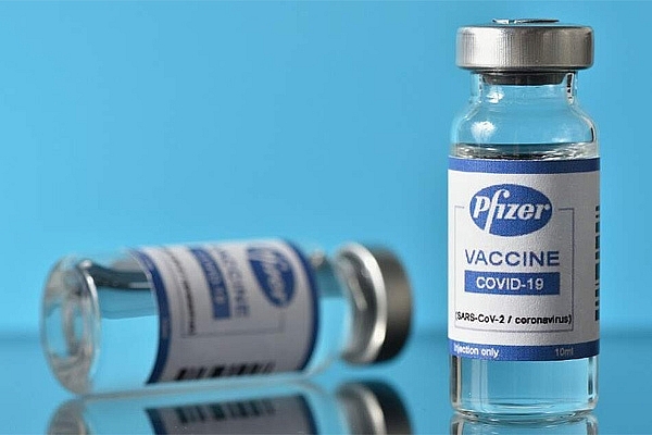 Gia hạn sử dụng thêm 3 tháng với 2 lô vắc-xin Pfizer