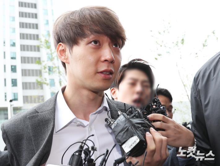 Park YooChun chính thức bị bắt vì sử dụng ma túy park yoochun chinh thuc bi bat vi su dung ma tuy