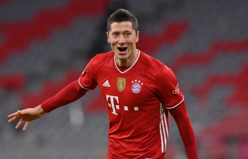 Lewandowski phớt lờ đề nghị của Chelsea và PSG