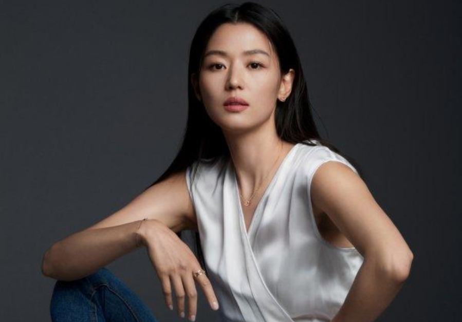 Jeon Ji Hyun phủ nhận ly hôn