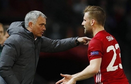 Bỏ qua hiềm khích, Mourinho lần đầu công nhận tài năng của Luke Shaw