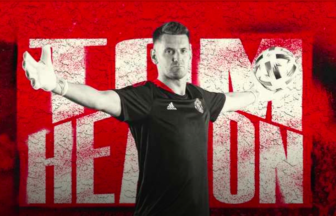 Man Utd công bố tân binh thứ 2