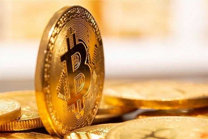 Bitcoin bật tăng chóng mặt