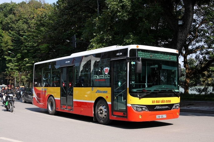Hiệp hội vận tải hành khách công cộng Hà Nội mới đây đề nghị cho phép vận tải hành khách công cộng tại Hà Nội được hoạt động trở lại từ ngày 1-10-2021.