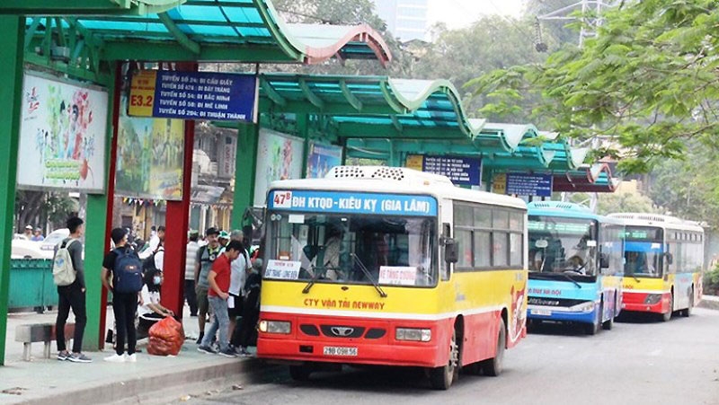 Đề xuất cho xe buýt, taxi ở Hà Nội hoạt động trở lại từ ngày 10-10
