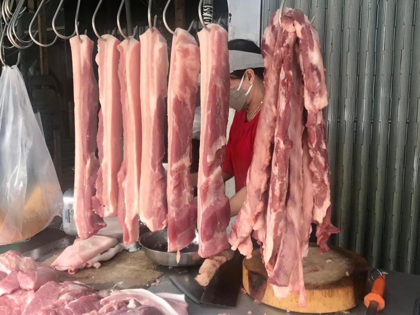 Giá lợn hơi giảm xuống 40.000 đồng/kg