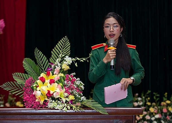 Nữ thủ khoa “kép” và ước mơ trở thành cô bộ đội Nữ thủ khoa “kép” và ước mơ trở thành cô bộ đội