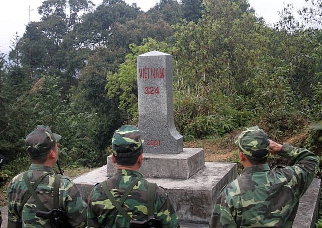 hanh trinh dam dai bien cuong phia bac ky 1 moi cot moc la chu quyen thieng lieng cua dat nuoc