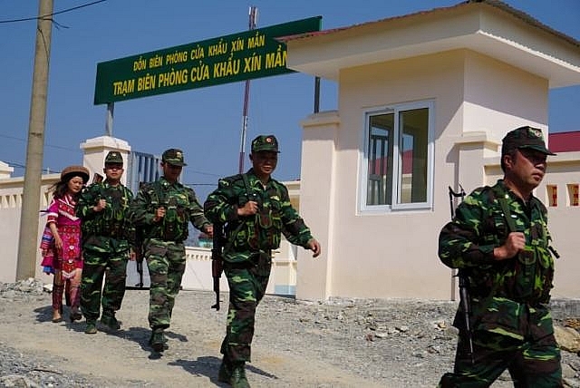 hanh trinh dam dai bien cuong phia bac ky 1 moi cot moc la chu quyen thieng lieng cua dat nuoc