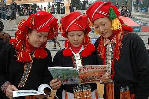 cac quyen voi dan toc thieu so