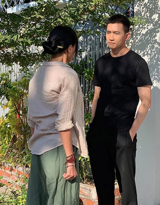 Võ Cảnh “tự ái” vì bị đạo diễn Lưu Trọng Ninh “phân biệt đối xử” vo canh tu ai vi bi dao dien luu trong ninh phan biet doi xu