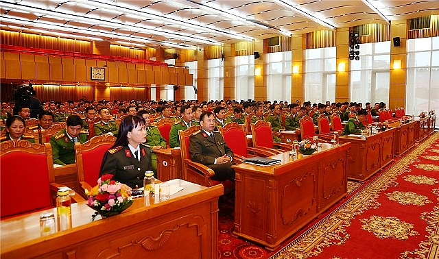 pho bien giao duc phap luat tai trai giam truong giao duong co so giao duc bat buoc