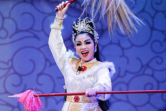 Diễn viên 9X nỗ lực với nghệ thuật tuồng dien vien 9x no luc voi nghe thuat tuong