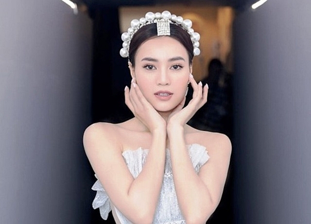 Sao Việt trước làn sóng “tẩy chay” từ các hội “anti”: Cẩn thận không thừa! sao viet truoc lan song tay chay tu cac hoi anti can than khong thua