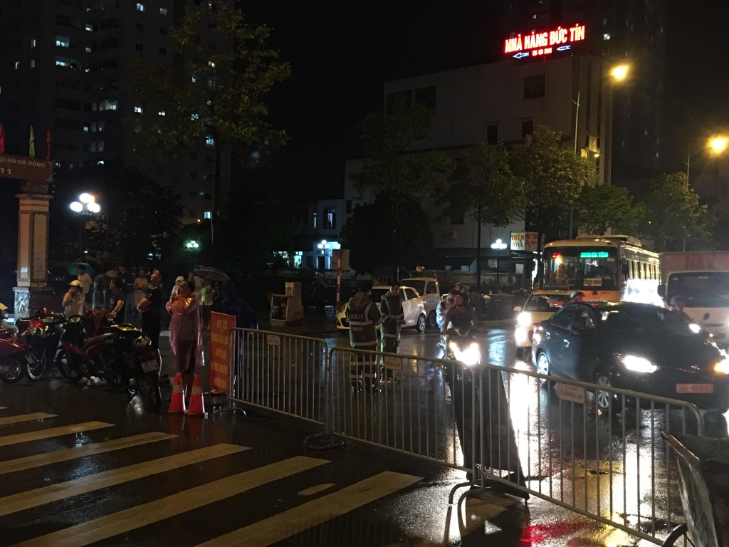 Sập giàn giáo tại công trình đang thi công, số nhà 216 Quang Trung sap gian giao tai cong trinh dang thi cong so nha 216 quang trung