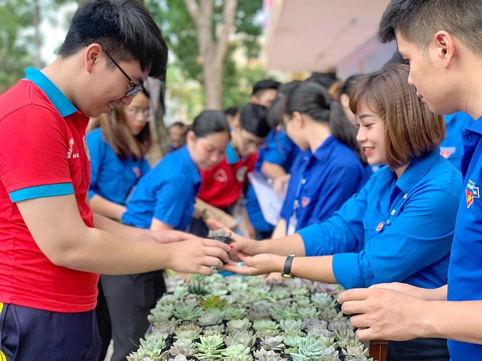 Hình ảnh đẹp trong lễ ra quân chiến dịch tình nguyện “Hoa phượng đỏ” 2020 hinh anh dep trong le ra quan chien dich tinh nguyen hoa phuong do 2020