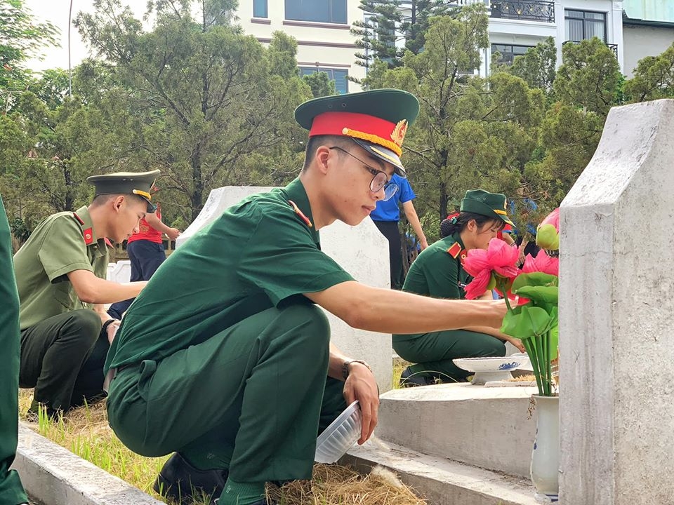 Hình ảnh đẹp trong lễ ra quân chiến dịch tình nguyện “Hoa phượng đỏ” 2020 hinh anh dep trong le ra quan chien dich tinh nguyen hoa phuong do 2020