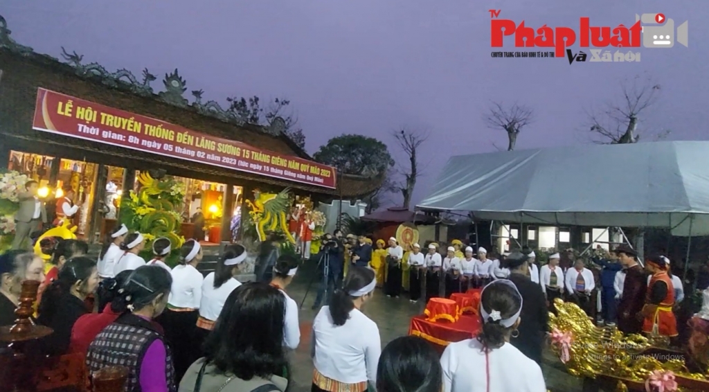 Vì sao khai hội Tản Viên Sơn Thánh lại rước nước và dâng lễ liên vùng?