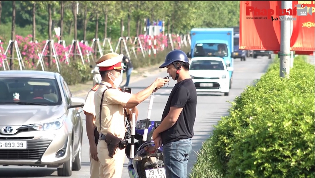 Hà Nội: Tăng cường kiểm tra vi phạm an toàn giao thông